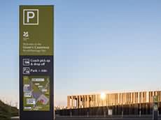 商場綠色環(huán)保創(chuàng)意標(biāo)識設(shè)計