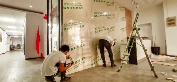 中商創(chuàng)服集團(tuán)公司logo墻設(shè)計(jì)制作+法國吉洛企業(yè)公司背景墻設(shè)計(jì)制作